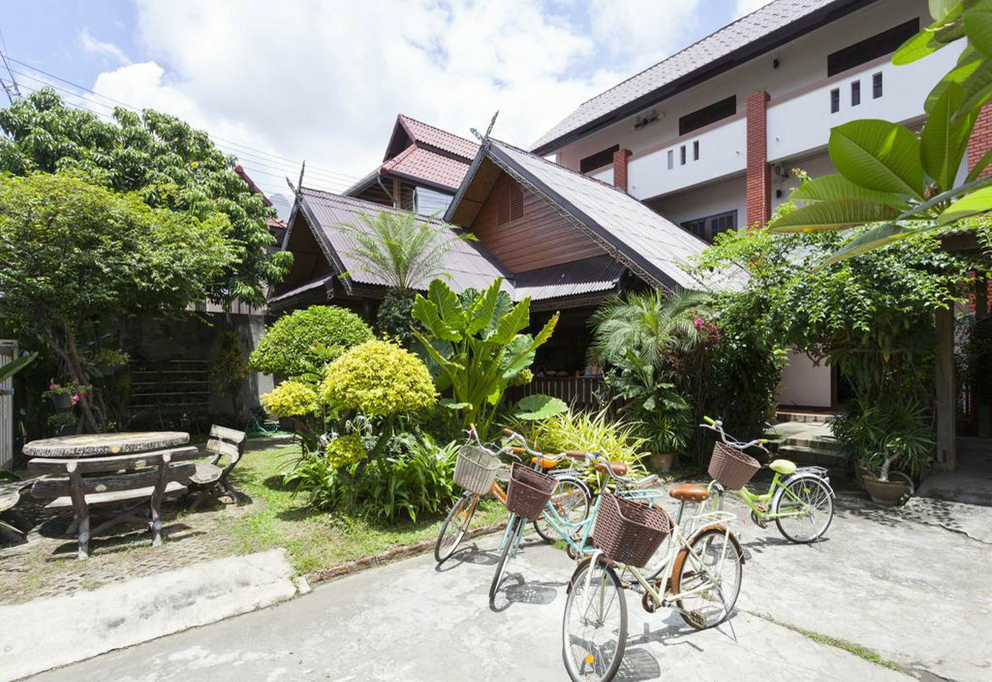 Little Home Guest House Chiang Mai Luaran gambar