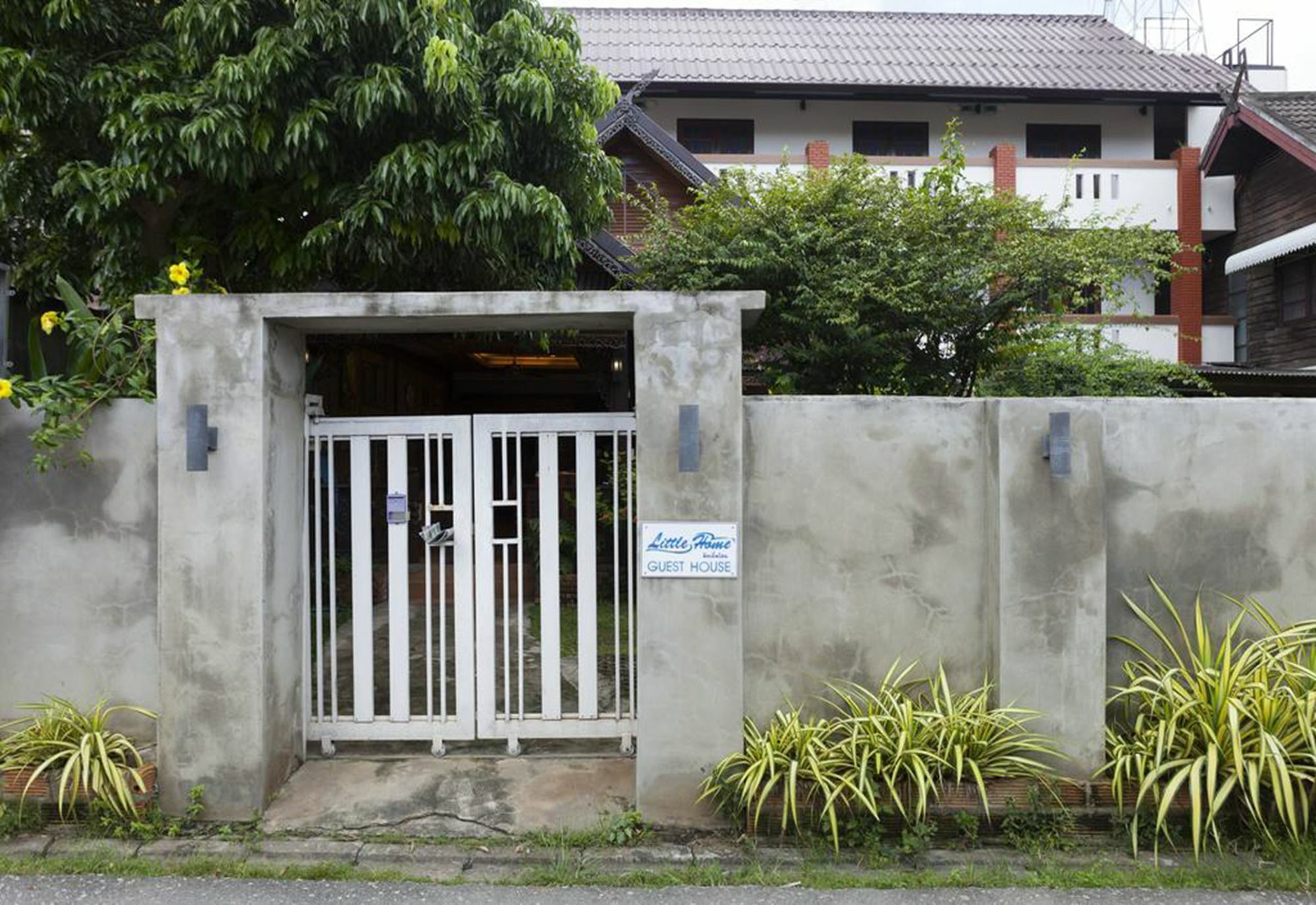 Little Home Guest House Chiang Mai Luaran gambar